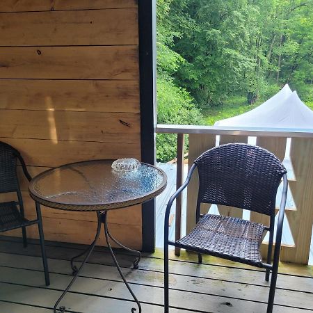 Whisperin' Pines Chalet Cooperstown Bilik gambar
