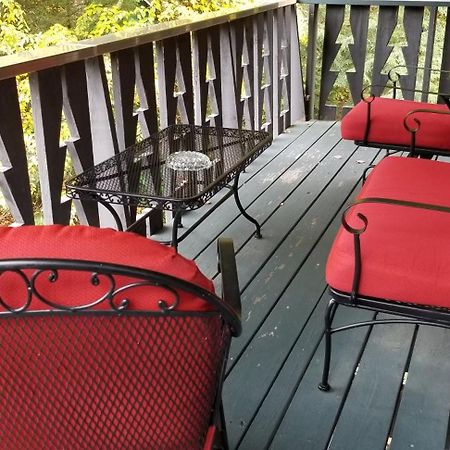 Whisperin' Pines Chalet Cooperstown Bilik gambar